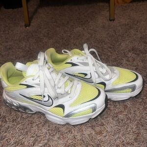 Nike Zoom Air Fire Sneakers